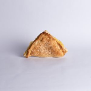 Trigoane cu brânză sărată (150g)